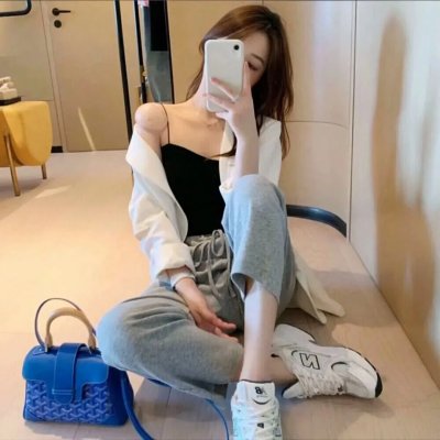 穿成极品农妇带崽囤粮惊艳全城